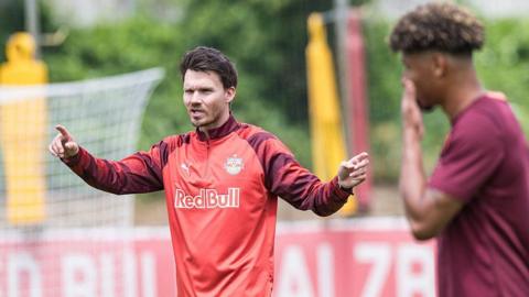 Danny Rohl in training