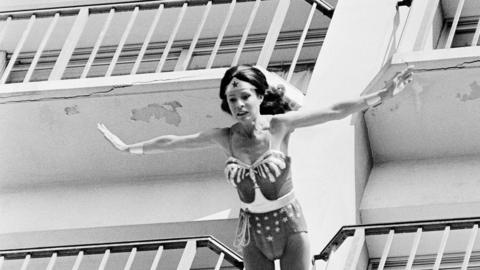 Kitty O'Neil falling from height while dressed as Wonder Woman