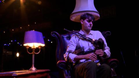 Fear a' cluiche na pìoba bige