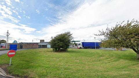 Vehicles at Gonerby Moor Services.