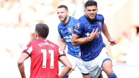 Sam Morsy celebrating a goal for Ipswich Town