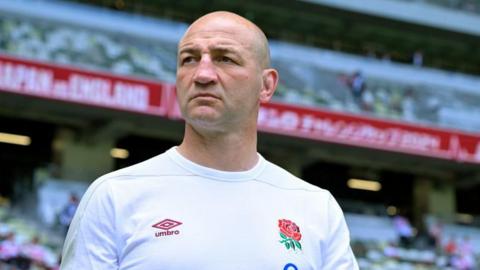 Steve Borthwick wearing an England T-shirt