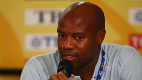 Mike Powell speaking at a news conference during the World Championships in 2007