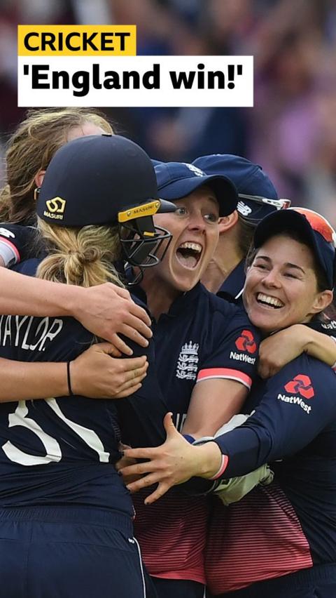 England women celebrating the 2017 World Cup win