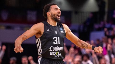 Deane Williams celebrates