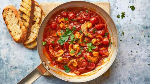 Bloody Mary prawns