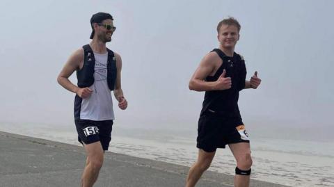 Steve Wilson (left) and Drew Jonkmans (right) running at L'Eree