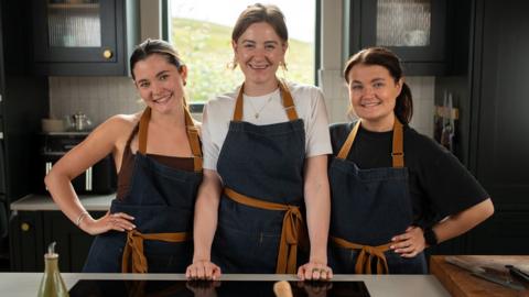 Niamh, Clare agus Leah
