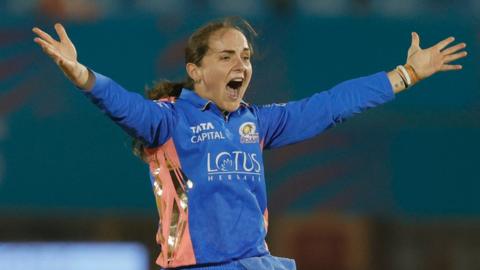 Mumbai Indians all-rounder Amelia Kerr appeals