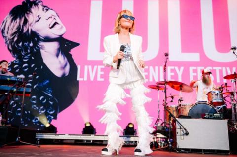 Lulu performing at The Henley Festival