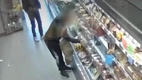 shoplifting CCTV