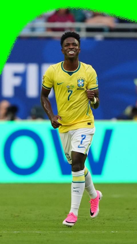 Vinícius Júnior scoring the opening goal