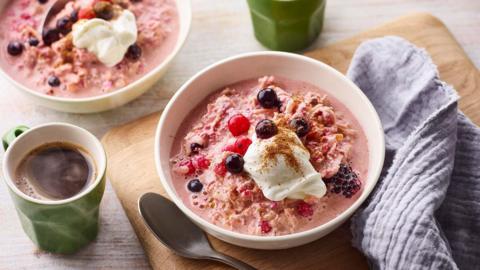 Apple, pear and berry bircher oats