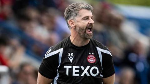 Aberdeen Manager Stephen Robinson during a pre-season friendly match between Cove Rangers v Aberdeen at the Balmoral Stadium, on June 27, 2026, in Aberdeen, Scotland.