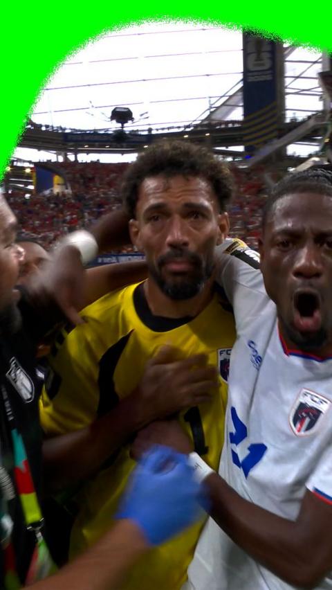 Cape Verde's Vozinha in tears during celebrations