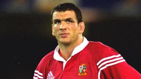 Martin Johnson with the 2001 Lions