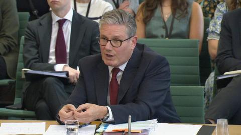 Starmer speaks to MPs