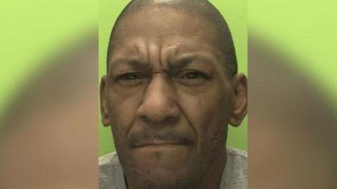 Carlton Neuvill mugshot