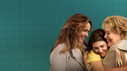Rachel McAdams, Kathy Bates and Abby Ryder Fortson.