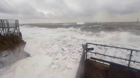 Waves at Sea Palling