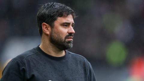 Vitor Matos on the touchline 