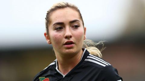 Maddy Cusack playing for Sheffield United in 2021