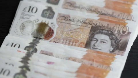 A pile of £10 notes