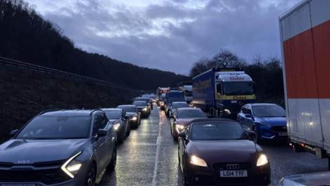M5 queues