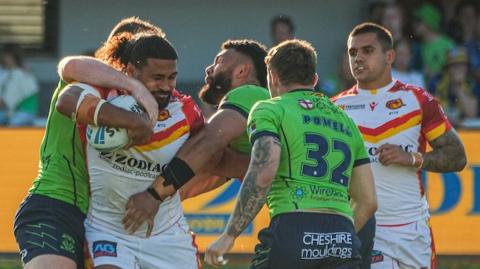 Catalans Dragons v Warrington Wolves