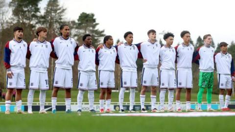 England U17 lining up against Slovenia