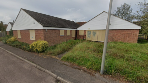 A Google Maps image of the Chestnut Walk care home in Hungerford.