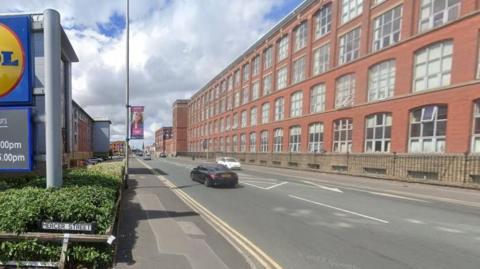 New Hall Lane and Mercer Street, Preston