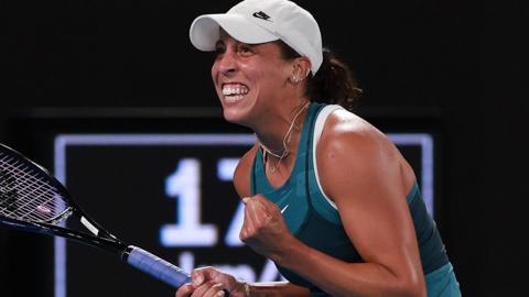 Madison Keys celebrates victory over Iga Swiatek