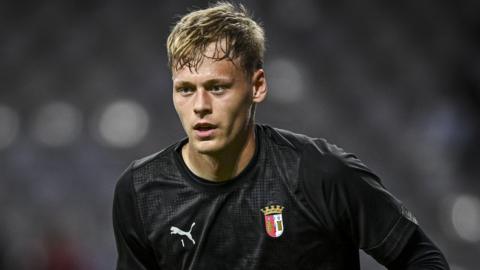 Lukas Hornicek warms up before after Braga's Europa League match against Feyenoord in 2025