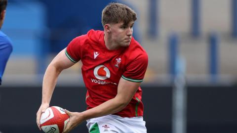 Steffan Emanuel in action against Italy Under-20s