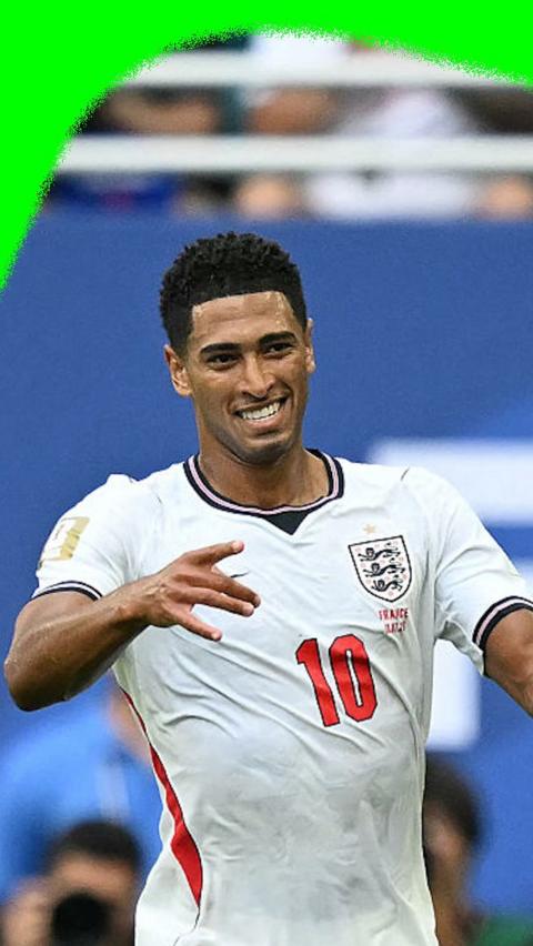 Jude Bellingham smiles as he scores England's sixth goal against France in the 2026 World Cup third place final.