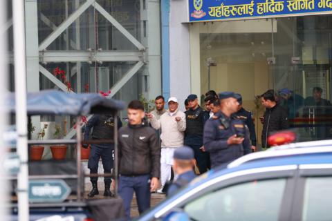 केपी शर्मा ओली र रमेश लेखक पक्राउ परेपछिको अवस्था के छ?
#BBCNepali #KPOli #RameshLekhak