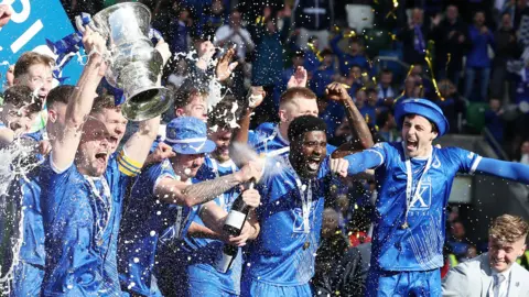 Dungannon Swifts celebrate winning the Irish Cup 