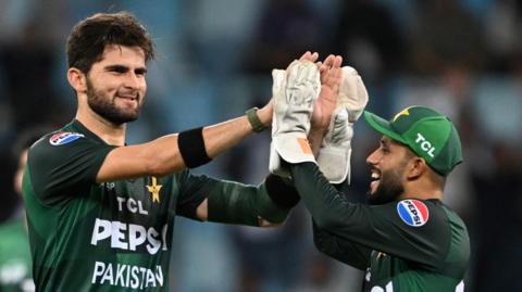 Shaheen Afridi celebrates wicket