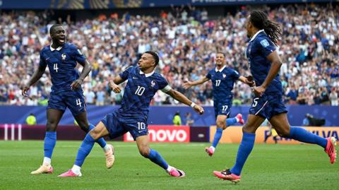 Kylian Mbappe celebrates
