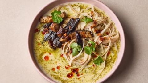 green curry noodle soup