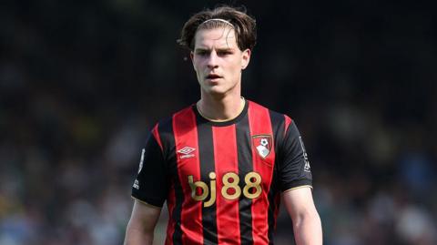Bournemouth's Alex Scott during the Premier League match between Fulham and Bournemouth at Craven Cottage.

