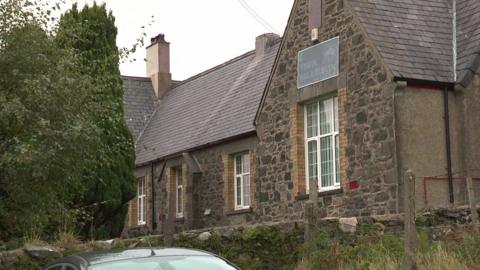 Ysgol Baladeulyn