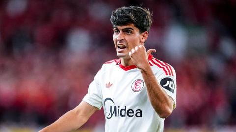 Juanlu Sanchez of Sevilla FC gestures during the Spanish league, LaLiga EA Sports, football match played between Sevilla FC and Real Sociedad at Ramon Sanchez-Pizjuan stadium on May 4, 2026, in Sevilla, Spain.