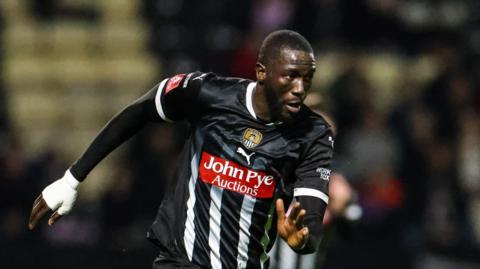 Alassana Jatta in action for Notts County