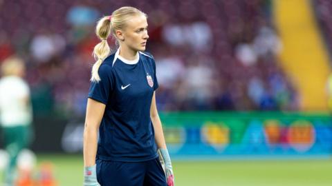 Selma Panengstuen in Norway kit 