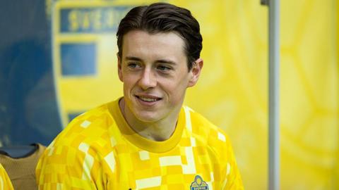 Elliot Stroud of Sweden