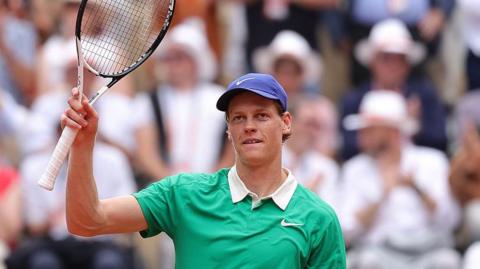 Jannik Sinner celebrates beating Jiri Lehecka at the French Open