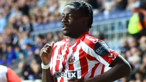 Eliezer Mayenda celebrates scoring