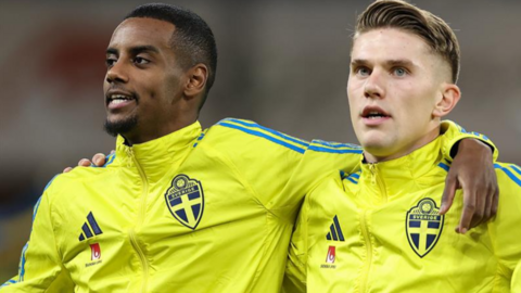 Alexander Isak (left) and Viktor Gyokeres